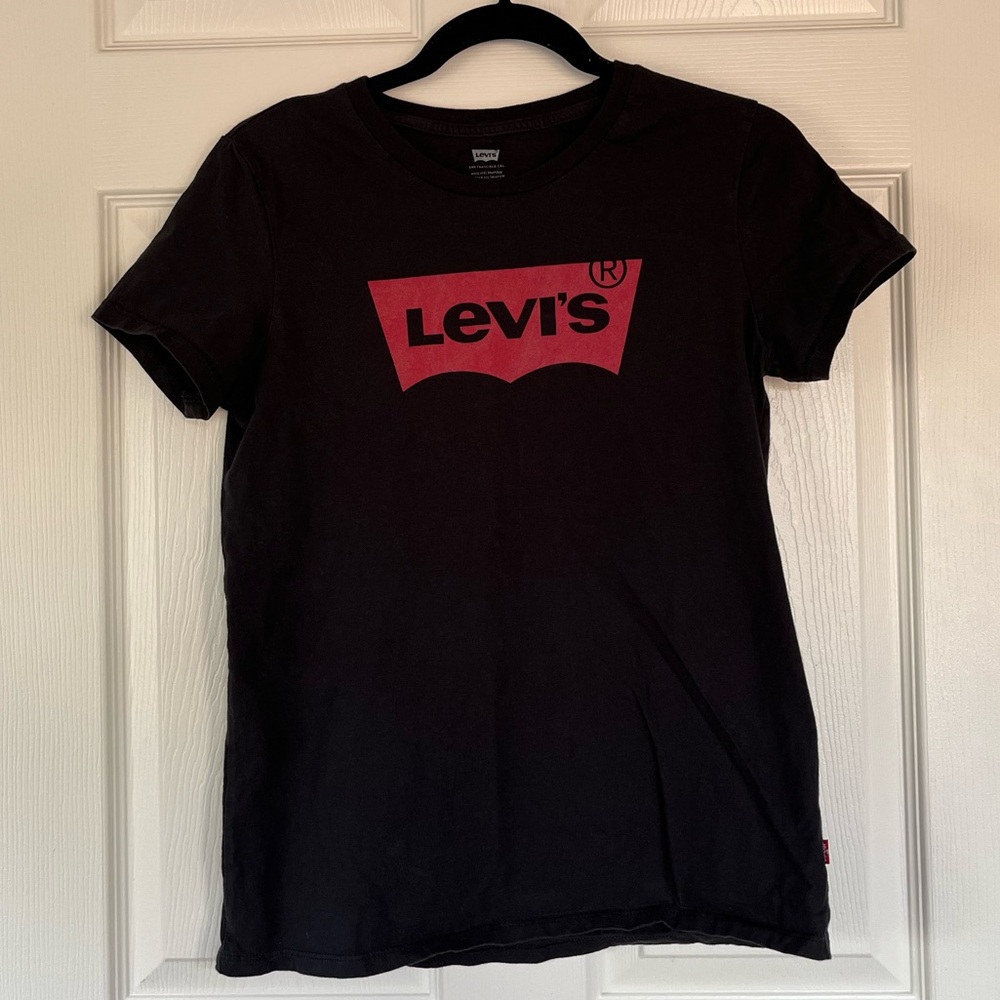 Levi’s Tee